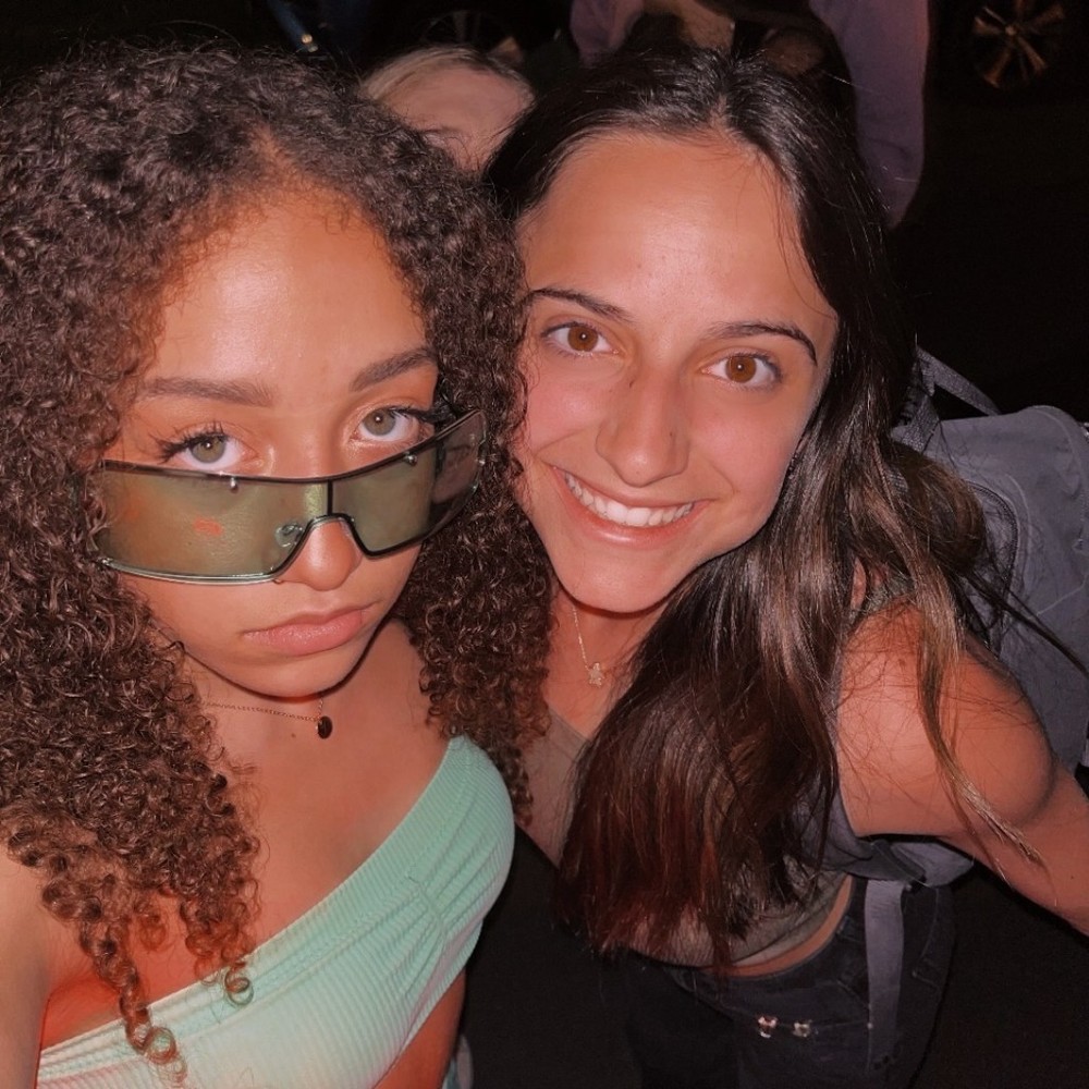 Meet your Posher, Paige